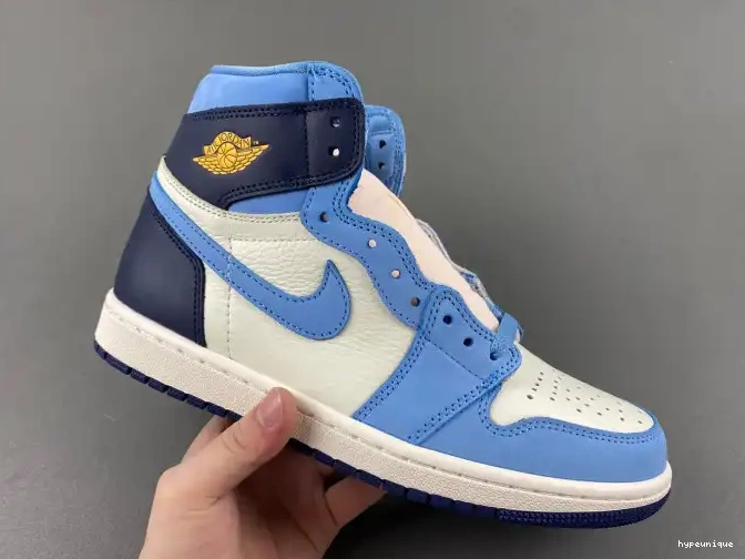 HYPE WMNS OG FD2596-400 Jordan 1 Air First High Flight in 0507